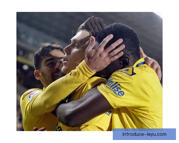 拉斯帕尔马斯俱乐部宣布新赛季阵容调整加强球队竞争力 拉斯帕尔马斯俱乐部宣布新赛季阵容调整加强球队竞争力