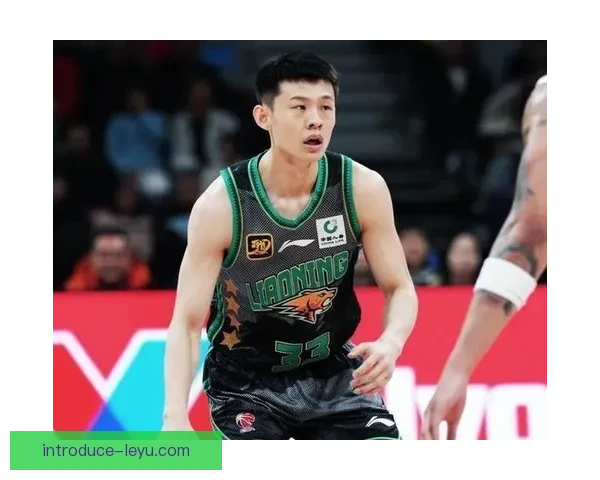 CBA季后赛激战正酣各队争夺总冠军悬念重重球迷热议不断