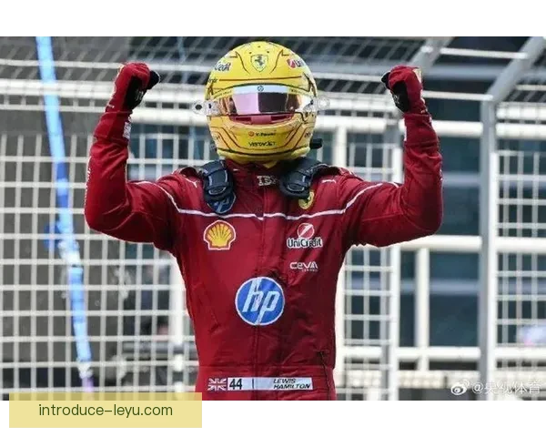 F1赛季激烈角逐中 汉密尔顿与维斯塔潘争夺年度冠军头衔