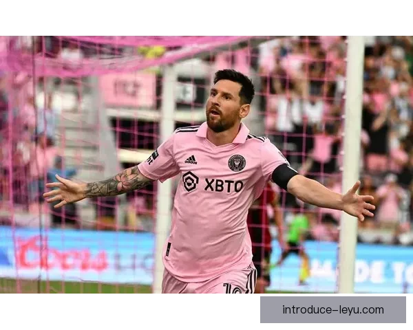 梅西加盟迈阿密国际后首度亮相比赛场，展现惊人技术引发球迷热议