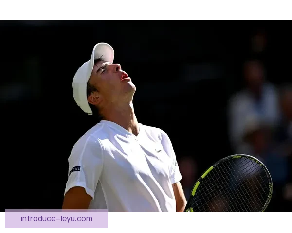 网球新星崛起！23岁小将震惊温网赛场 迎来职业生涯最精彩时刻