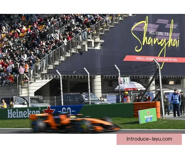 F1赛季激烈角逐车队阵容调整与技术创新引发广泛关注